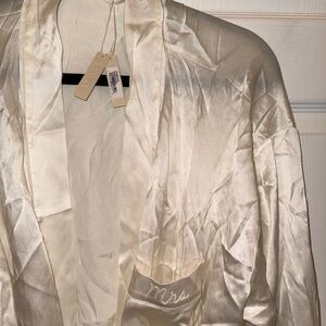 Skims Mrs. Cream Silk Robe